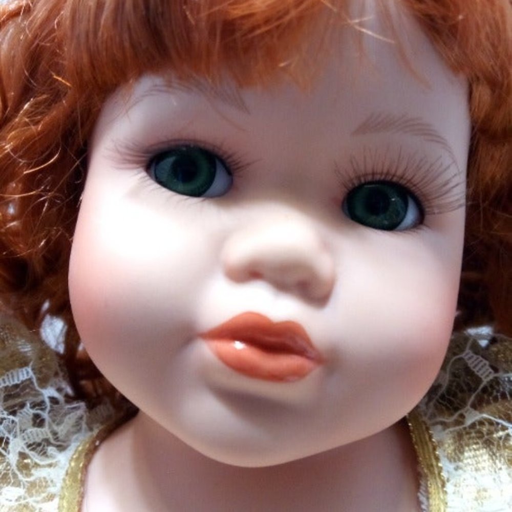 MCMXCVIII. DOLL‎ COLLECTION NWT